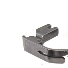 Standard presser foot for needle feed machine 